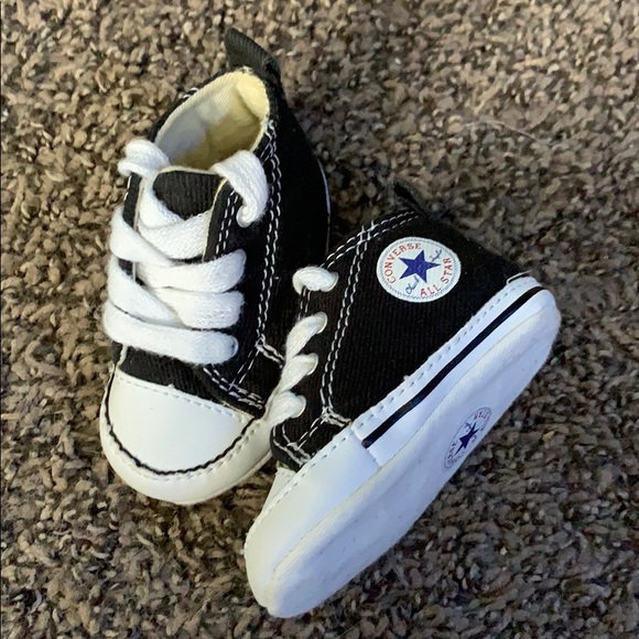 converse crib shoes
